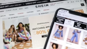 Selección de productos en la app SHEIN con descripciones detalladas